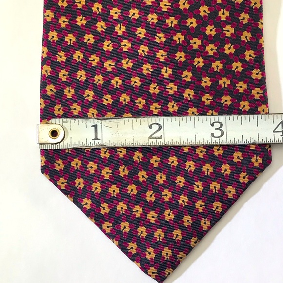 CHRISTIAN DIOR all silk designer luxury tie made in the USA. - Picture 3 of 5